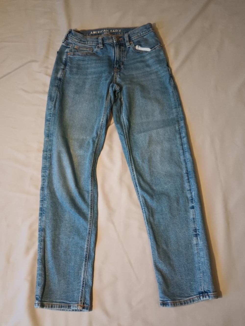 American Eagle 90's Straight Leg Jeans